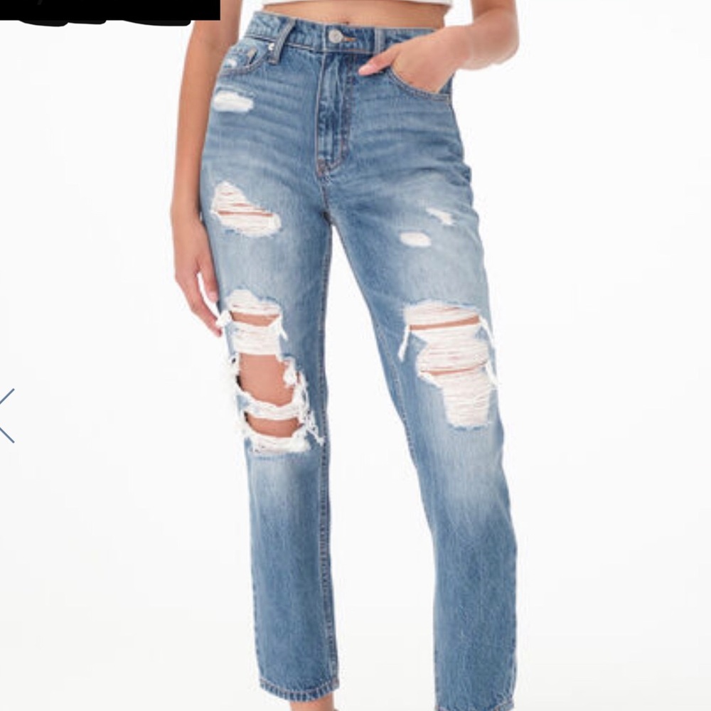 MOM JEANS